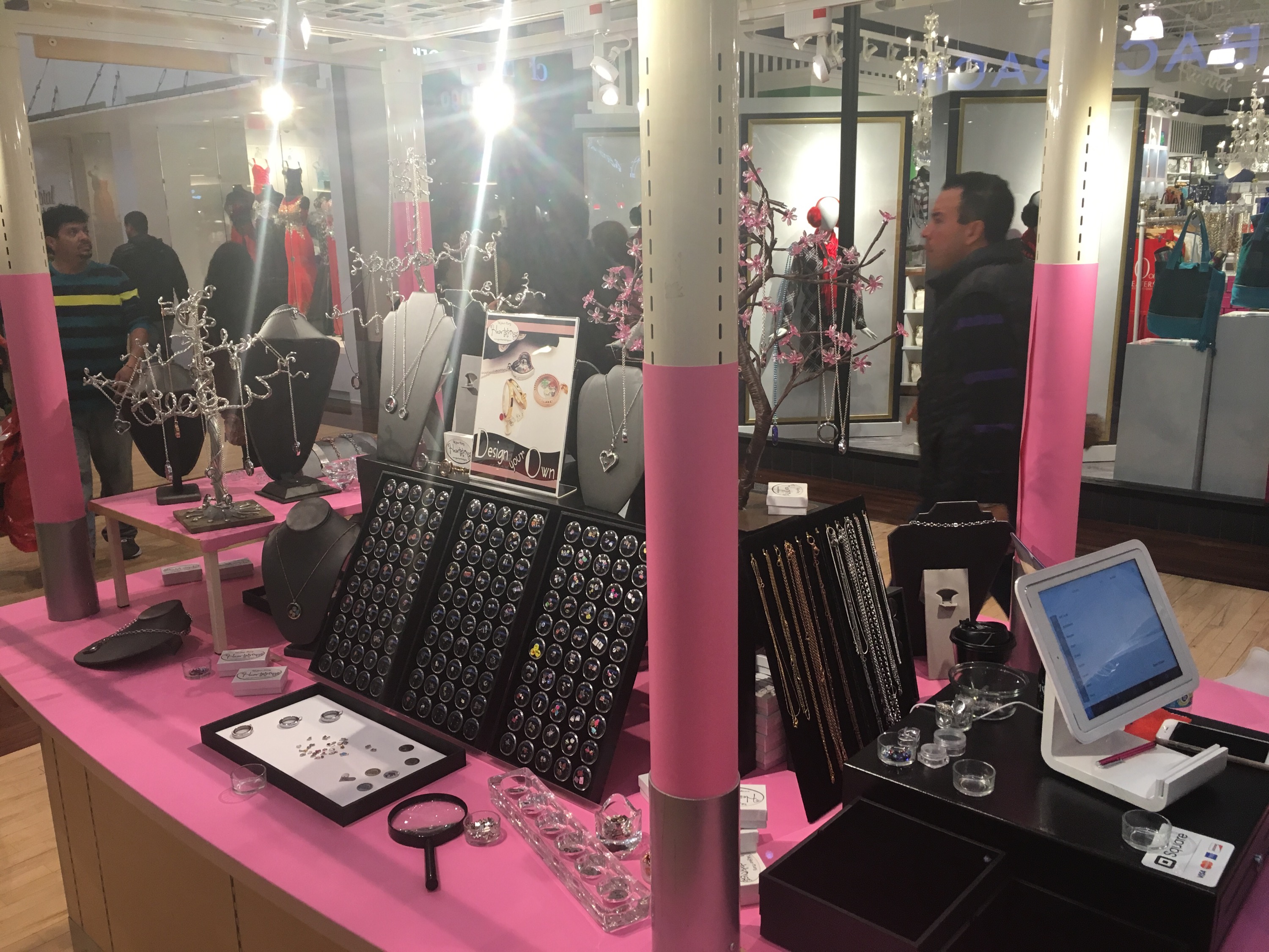 Gurnee Mills Heartstrings